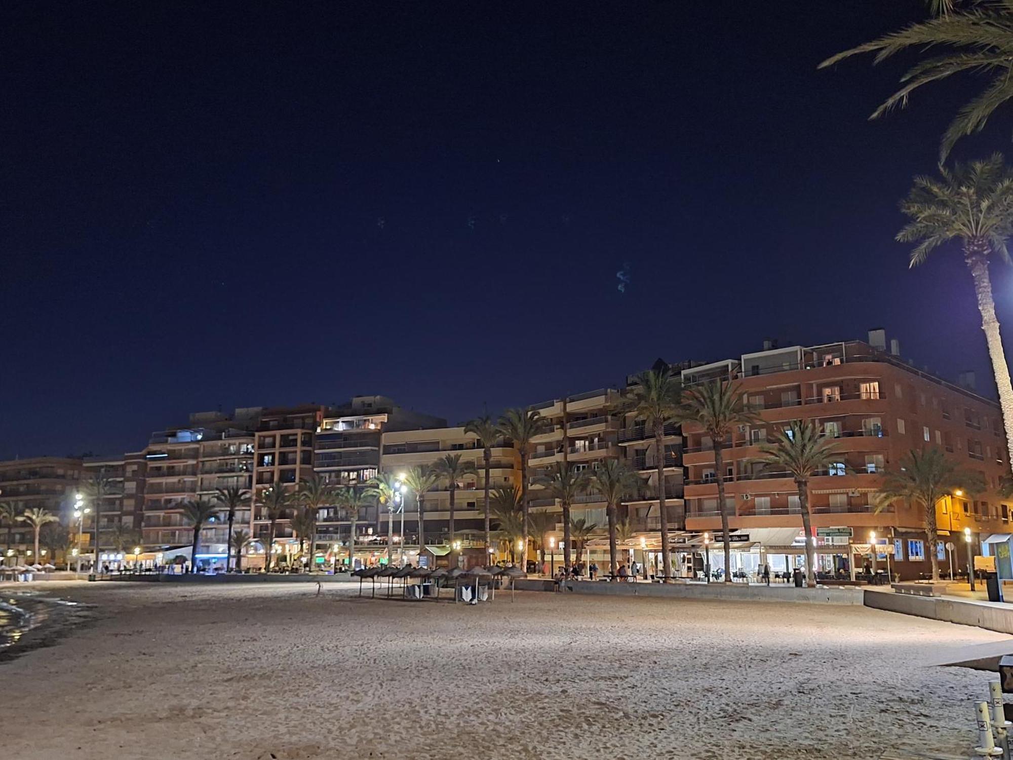 Apartamento 1A Linea Anri Torrevieja Eksteriør billede